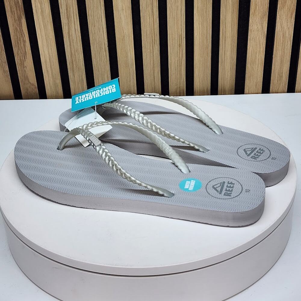 NEW - REEF Seaside Womens Silver Thong Sandals Water Friendly Flip Flops Size 11 - Picture 3 of 7